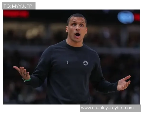 马祖拉强调安芬尼西蒙斯需提升攻防对抗强度以增强球队表现